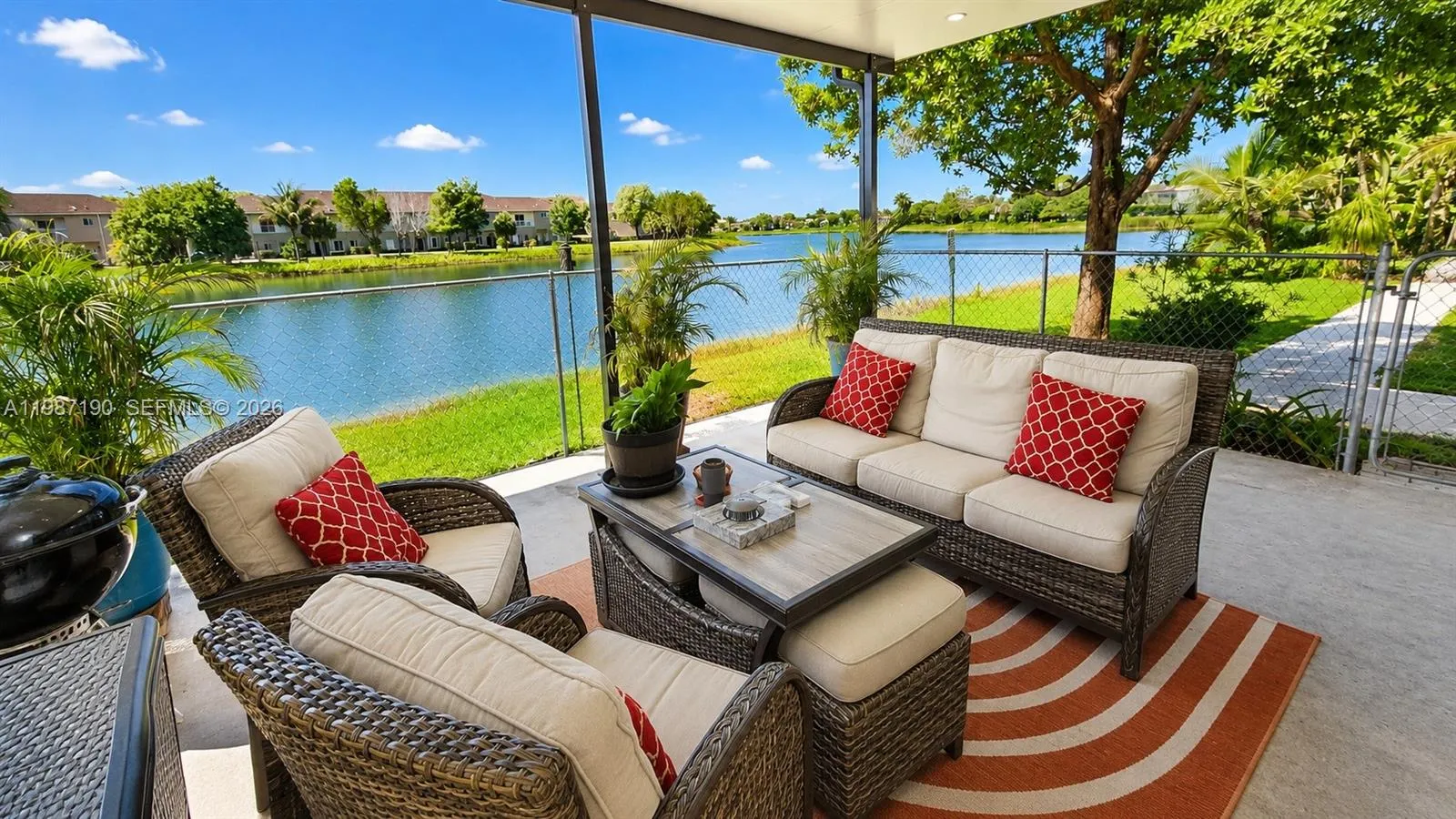 2370 SE 15th St, Homestead FL 33035