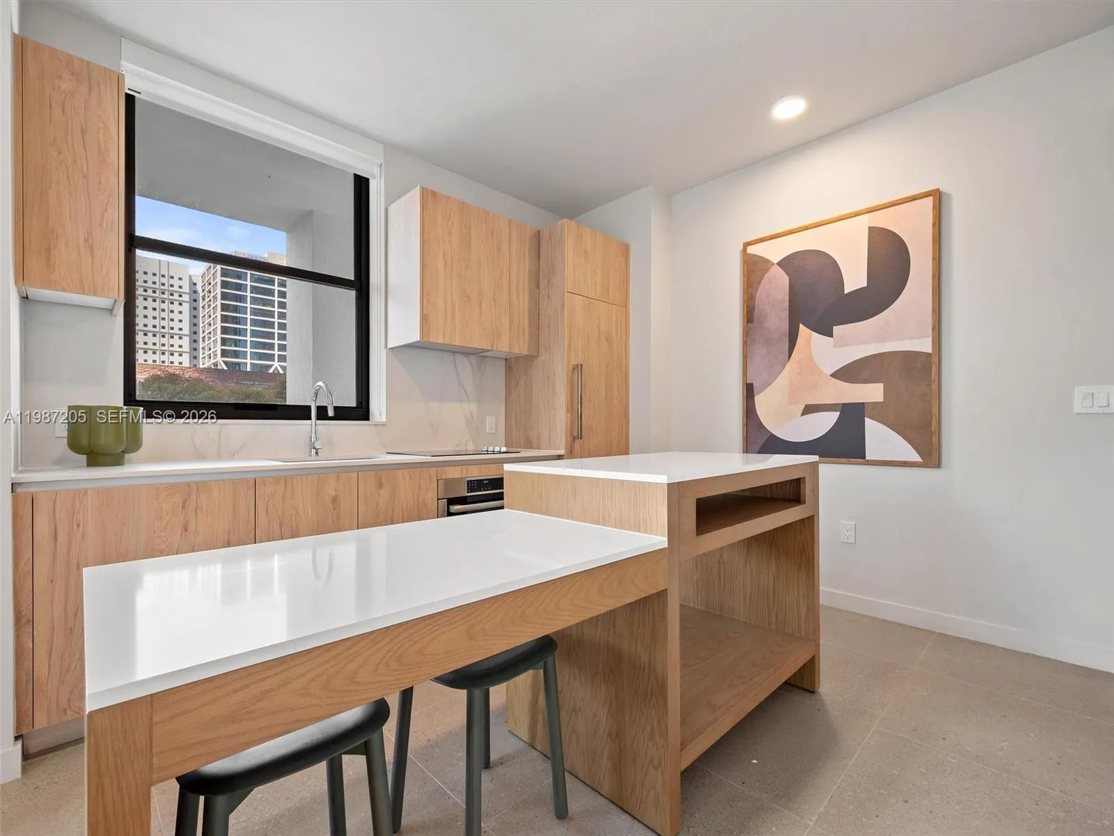 11 NE 6th St # 301, Miami FL 33132