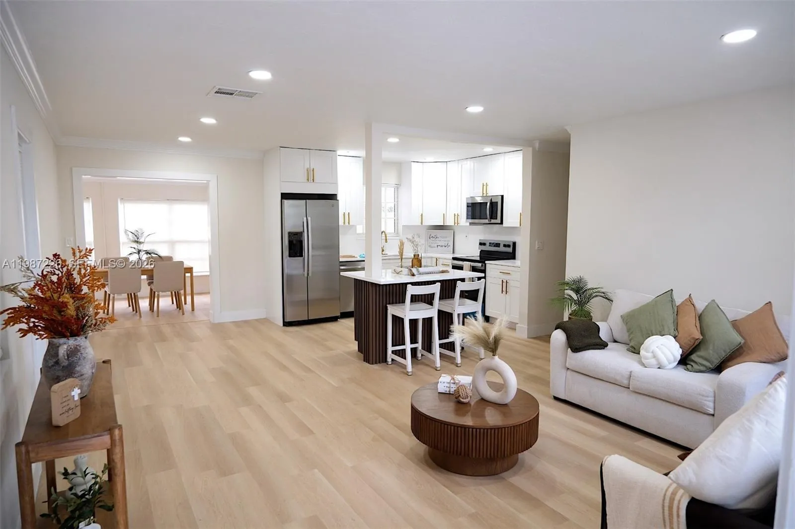 3 bedroom 2 bath for sale at 1084 SW 4th Ave, Pompano Beach FL 33060