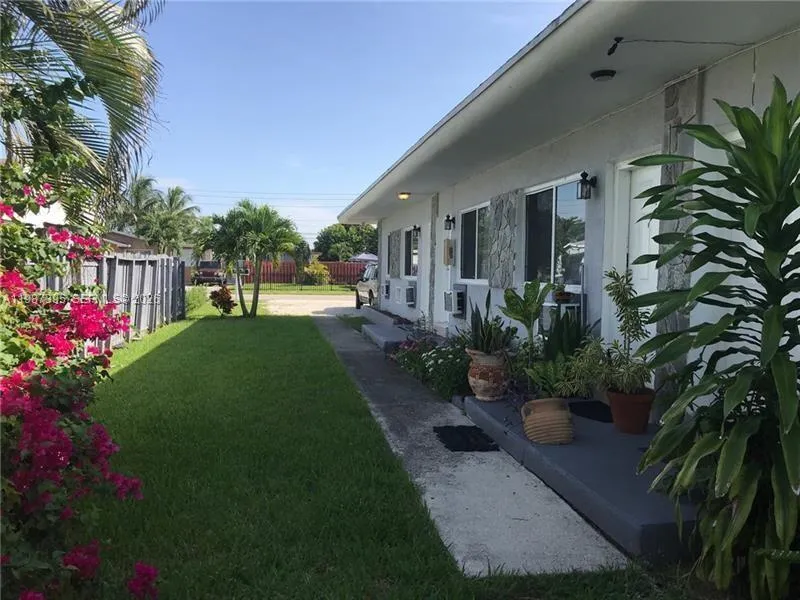 for sale at 6220 Dawson St, Hollywood FL 33023