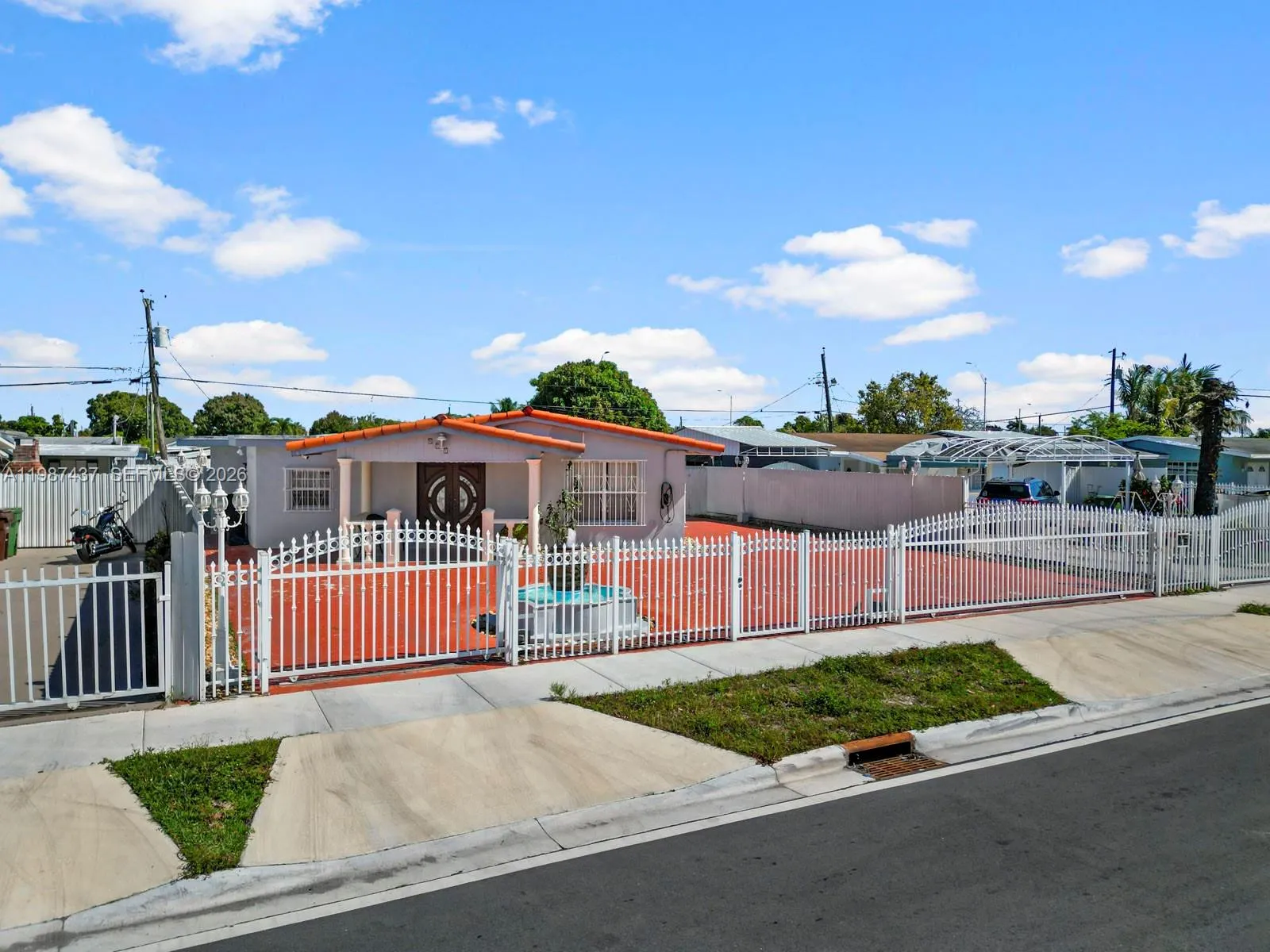 5 bedroom 3 bath for sale at 871 SE 5th Pl, Hialeah FL 33010