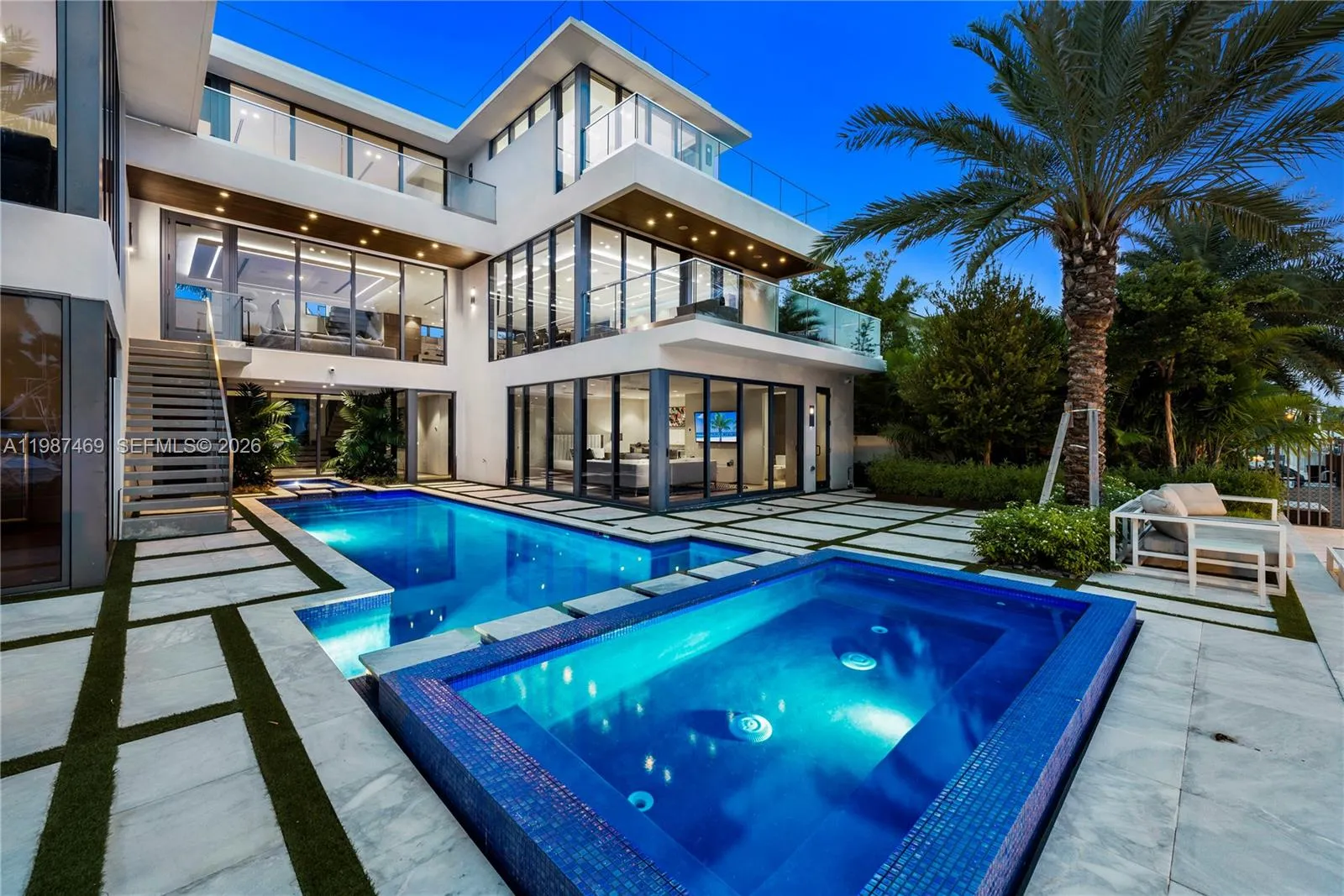 440 Mola Ave, Fort Lauderdale FL 33301