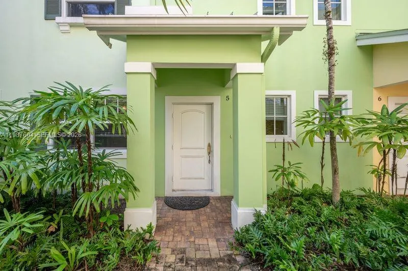 630 SE 15th St # 5, Fort Lauderdale FL 33316