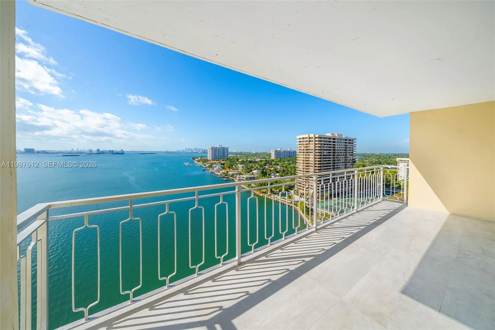 2 bedroom 2 bath for sale at 11111 Biscayne Blvd # 19D, Miami FL 33181