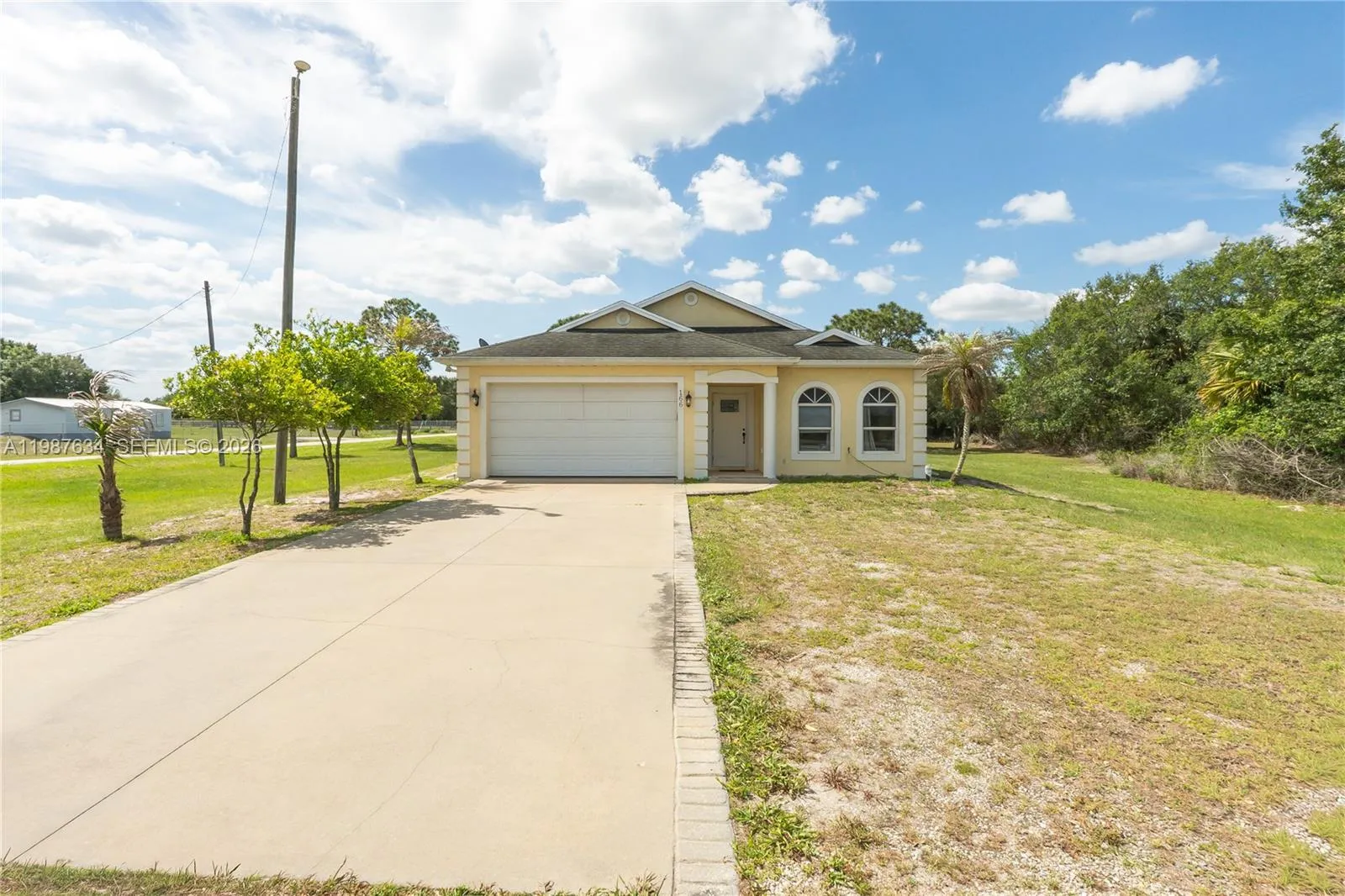 166 Pine Cone Ave, Clewiston FL 33440