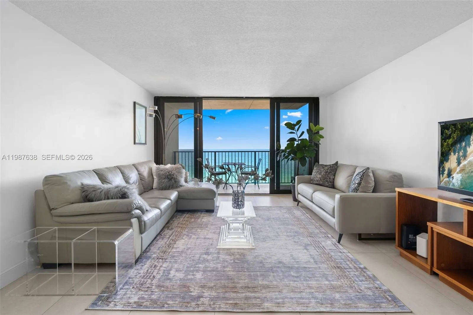 2201 S Ocean Dr # 1102, Hollywood FL 33019
