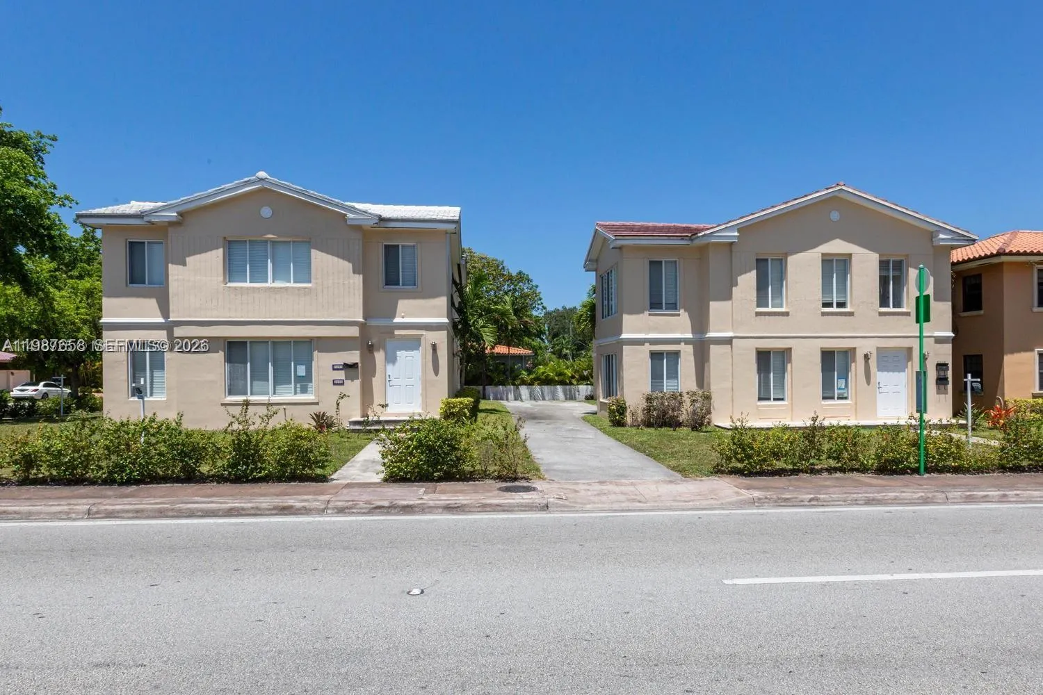 3 bedroom 2 bath for rent at 2882 S Le Jeune Rd # 2882, Coral Gables FL 33134