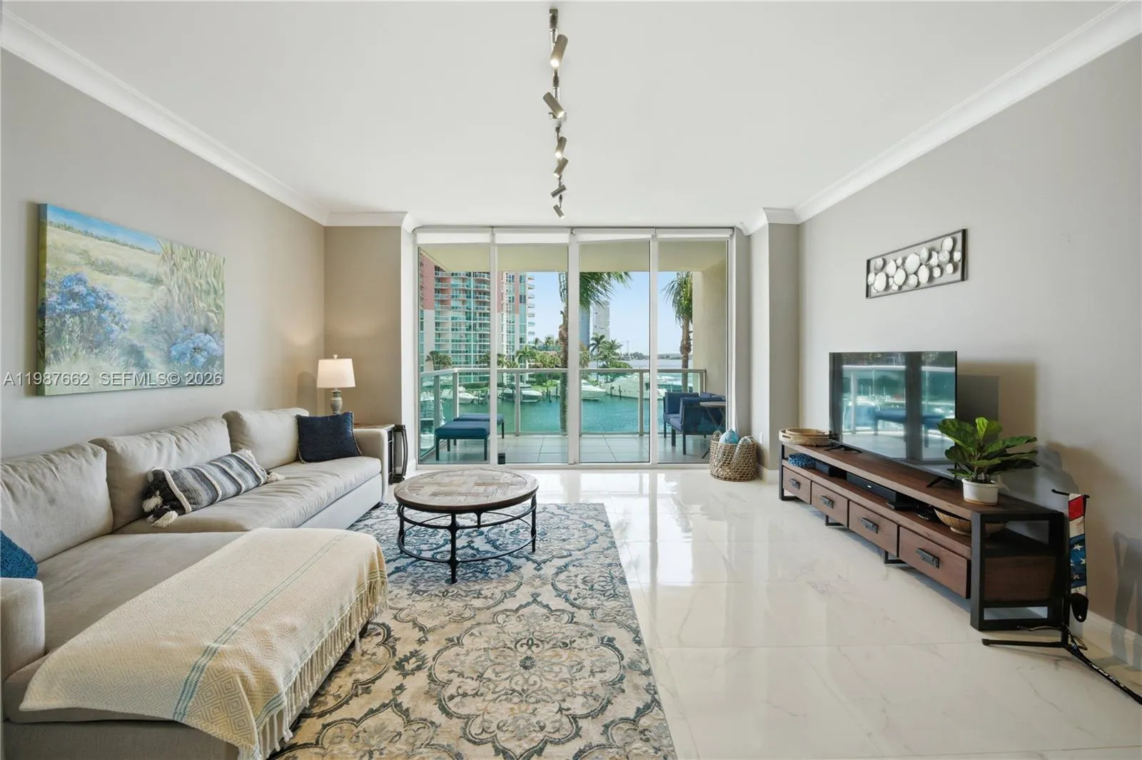 3330 NE 190th St # 310, Aventura FL 33180