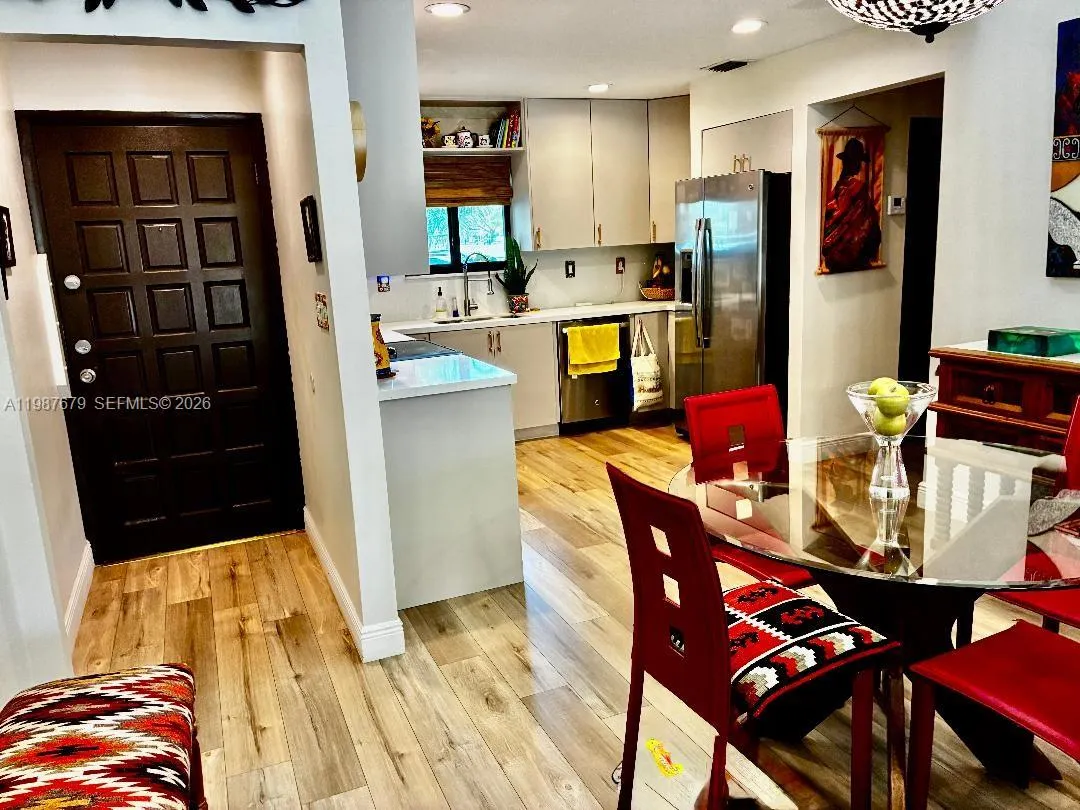 9313 SW 130th St, Miami FL 33176