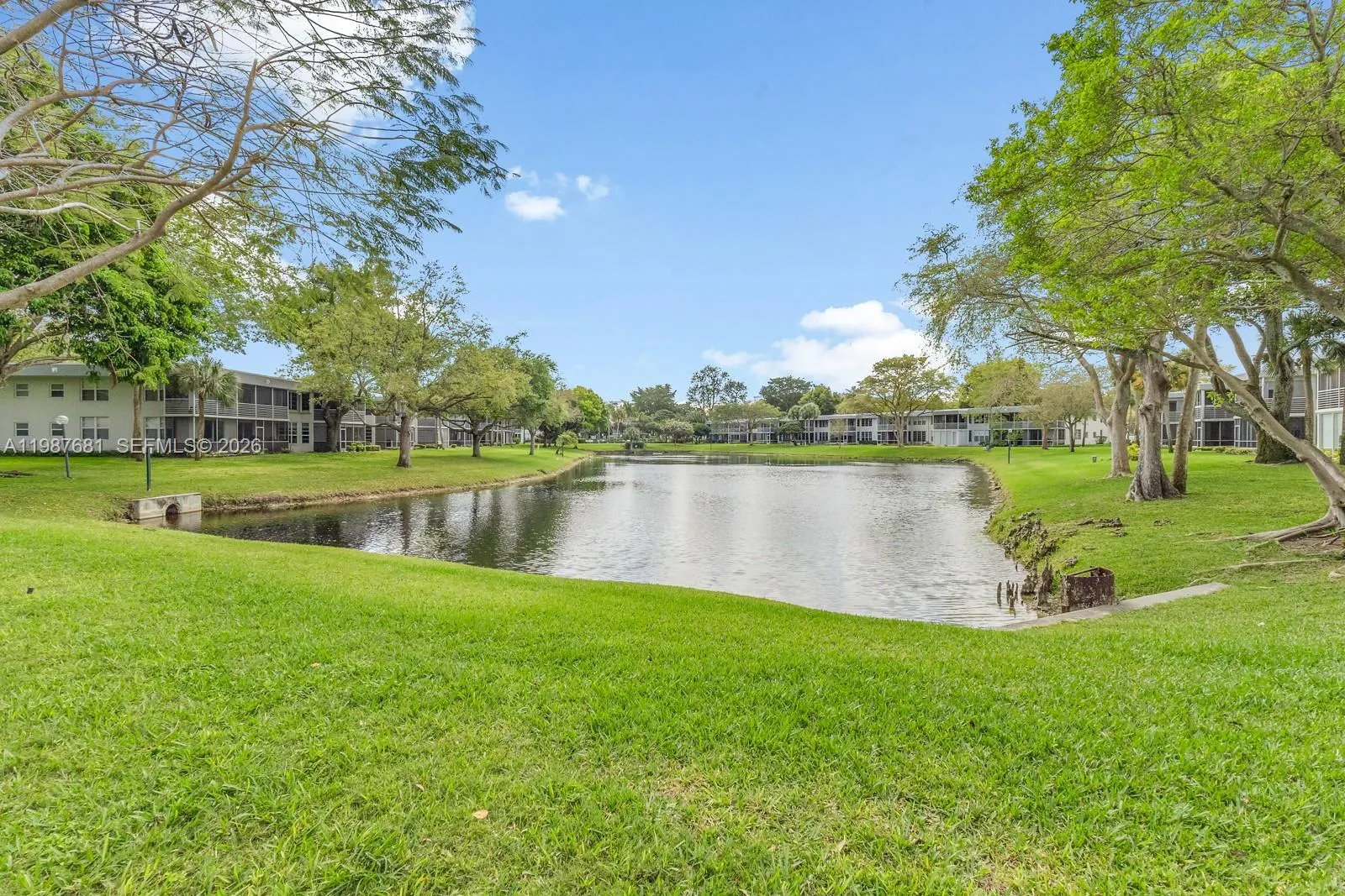 4280 Oaks Ter # 102, Pompano Beach FL 33069