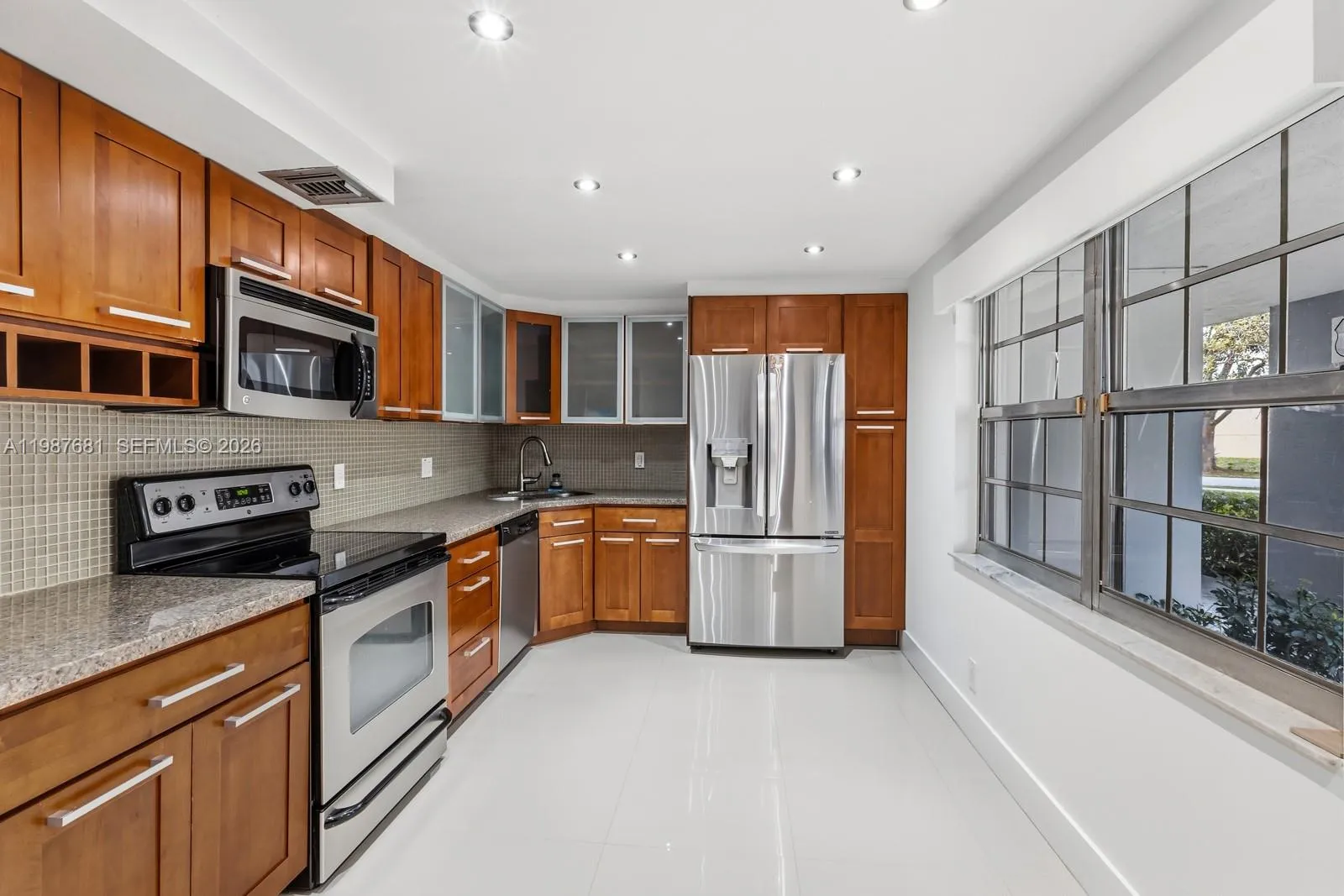 4280 Oaks Ter # 102, Pompano Beach FL 33069