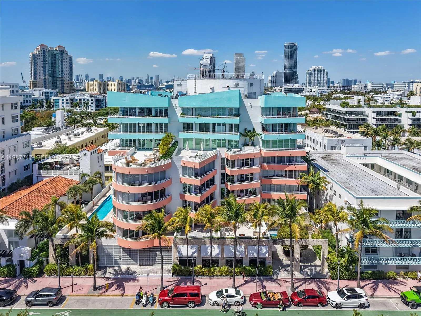 1 bedroom 1 bath for sale at 225 Collins Ave # 5J, Miami Beach FL 33139