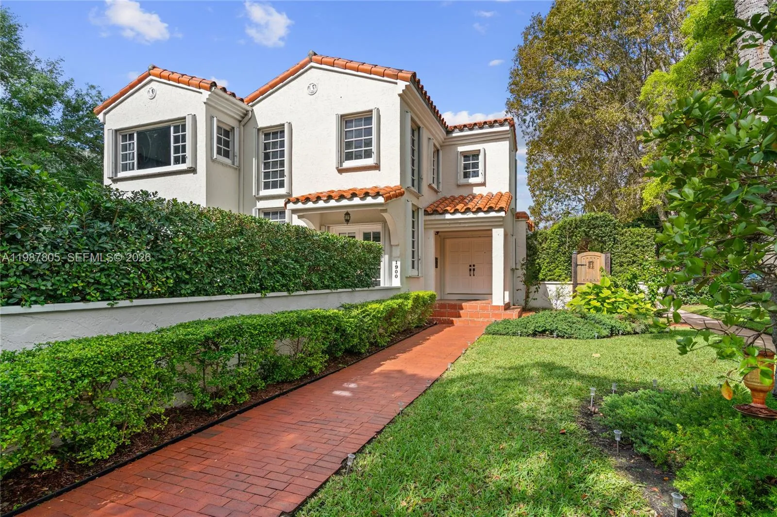 1900 Pizarro St, Coral Gables FL 33134