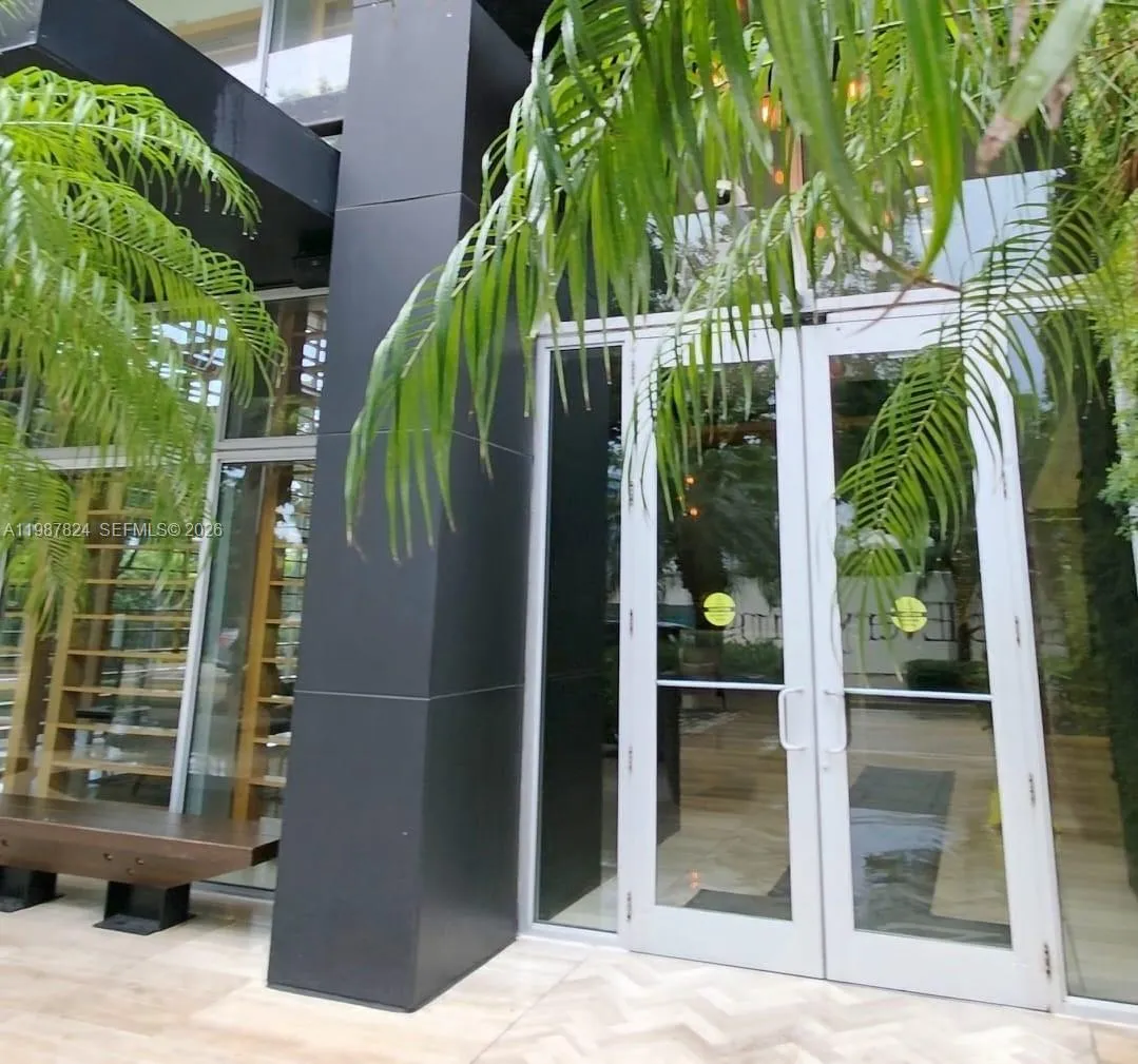 3470 E Coast Ave # H0603, Miami FL 33137