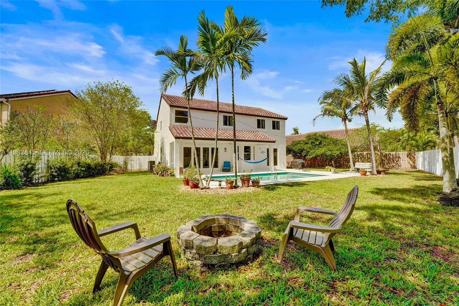 484 Cambridge Dr, Weston FL 33326