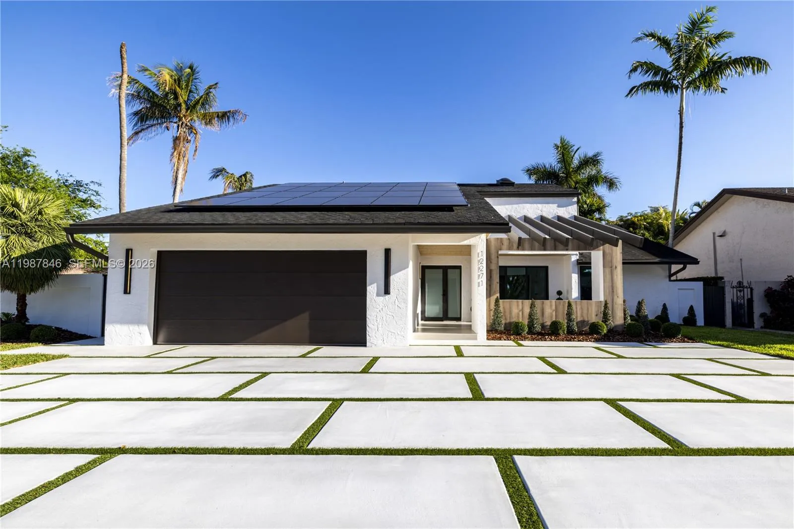 3 bedroom 2 bath for sale at 12271 SW 95th St, Miami FL 33186