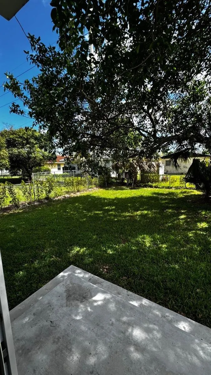 2788 NW 9th Pl, Fort Lauderdale FL 33311