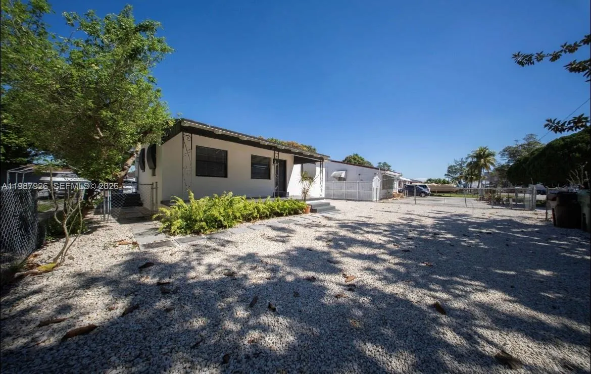 217 E 48th St # 2, Hialeah FL 33013