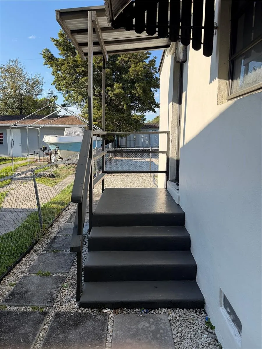 217 E 48th St # 2, Hialeah FL 33013