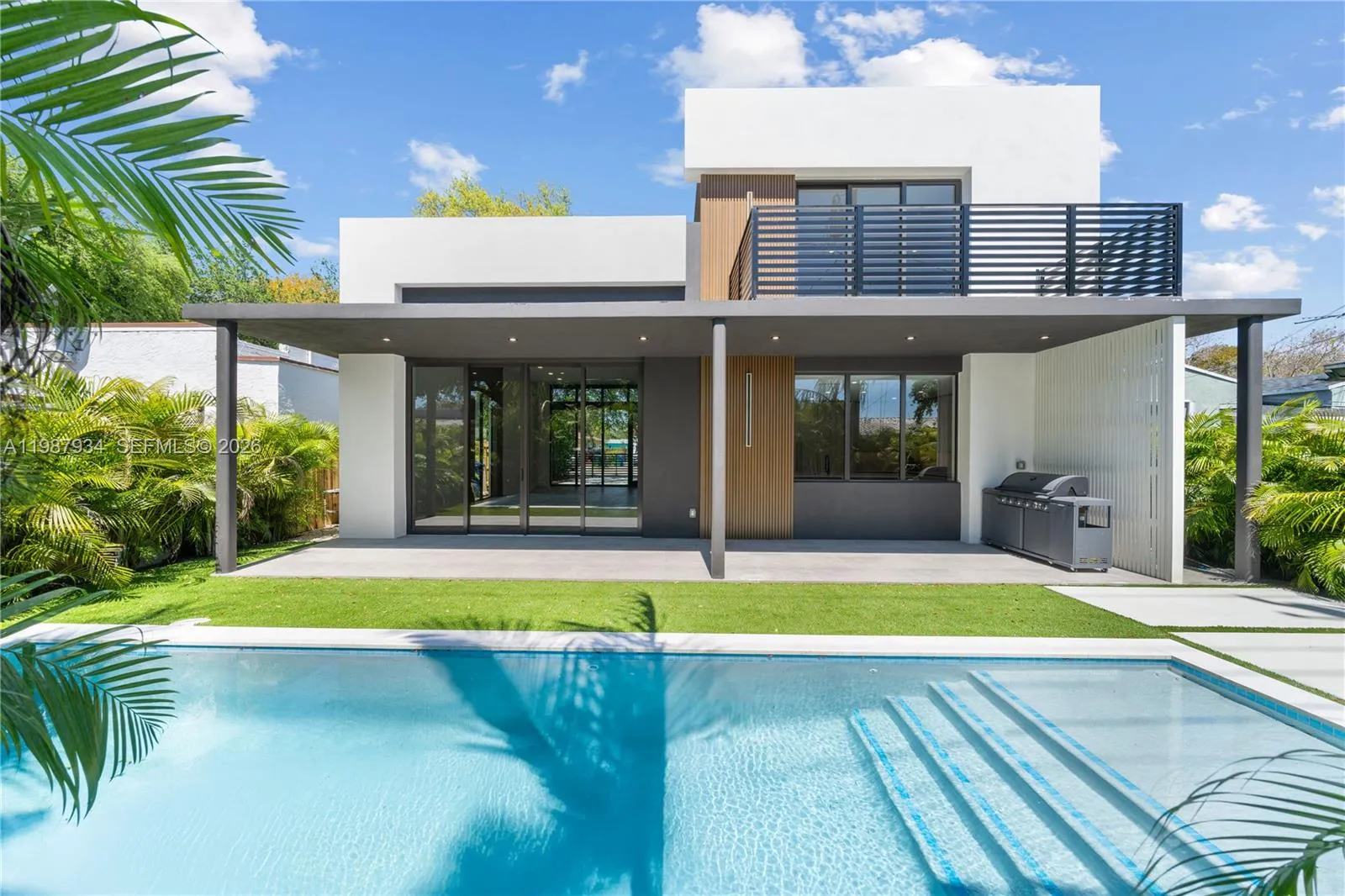 536 NW 48th ST, Miami FL 33127