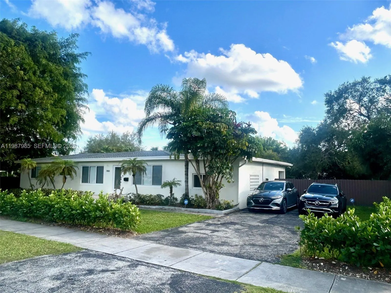 4 bedroom 2 bath for sale at 7800 SW 96th St, Miami FL 33156