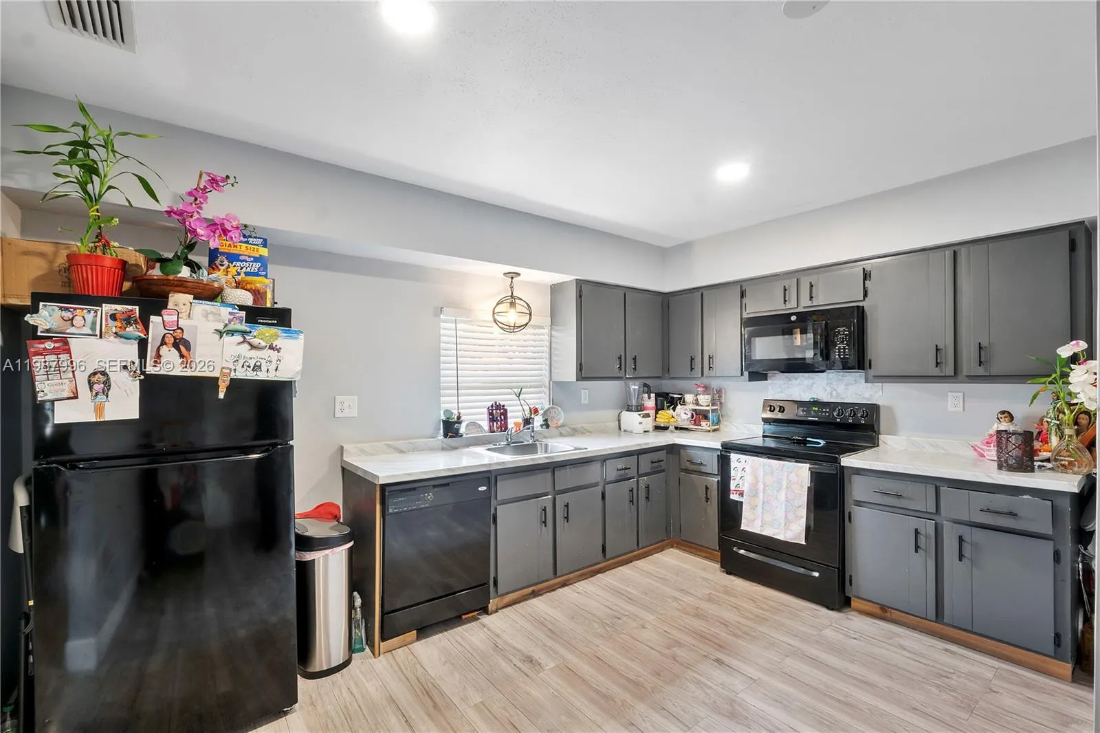 6320 Sherman St, Hollywood FL 33024