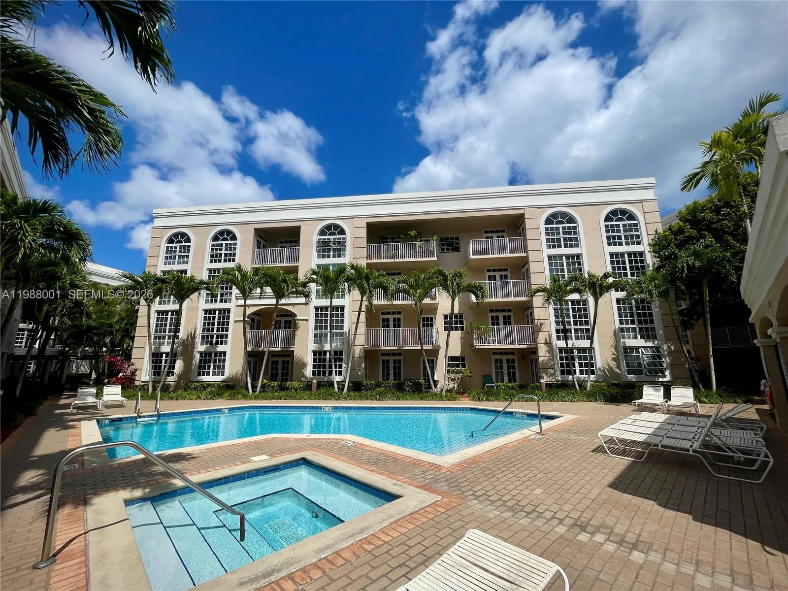 2 bedroom 2 bath for rent at 1280 S Alhambra Cir # 2204, Coral Gables FL 33146