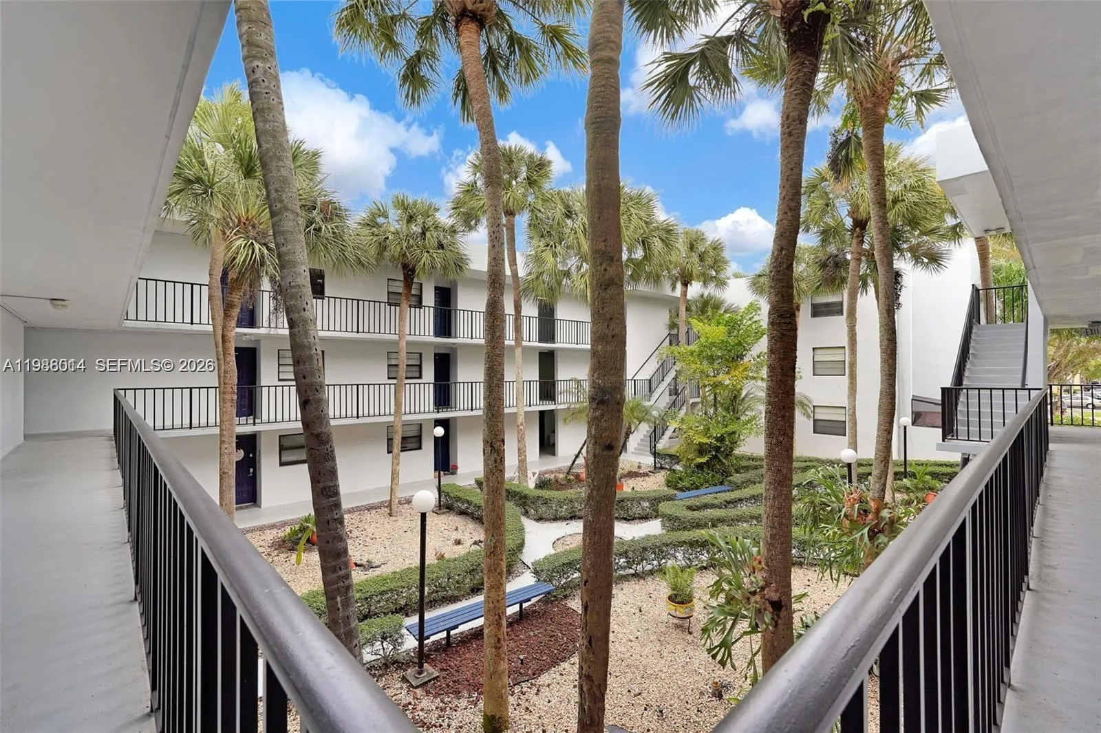 10825 SW 112 AV # 215, Miami FL 33176