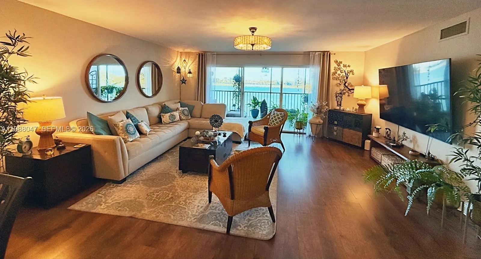 605 Ives Dairy Rd # 7, Miami FL 33179