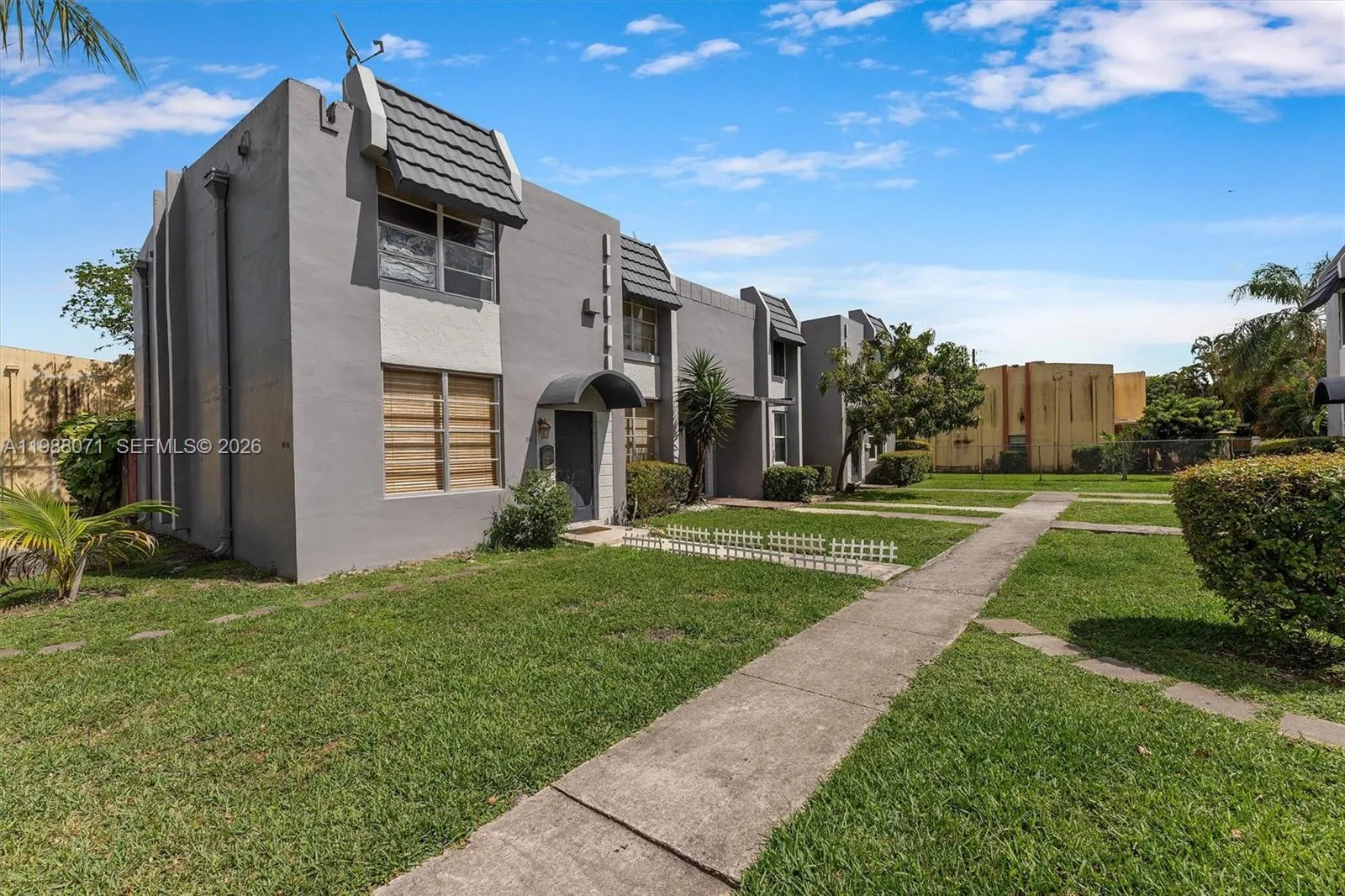 314 NE # 16C, Miami FL 33161