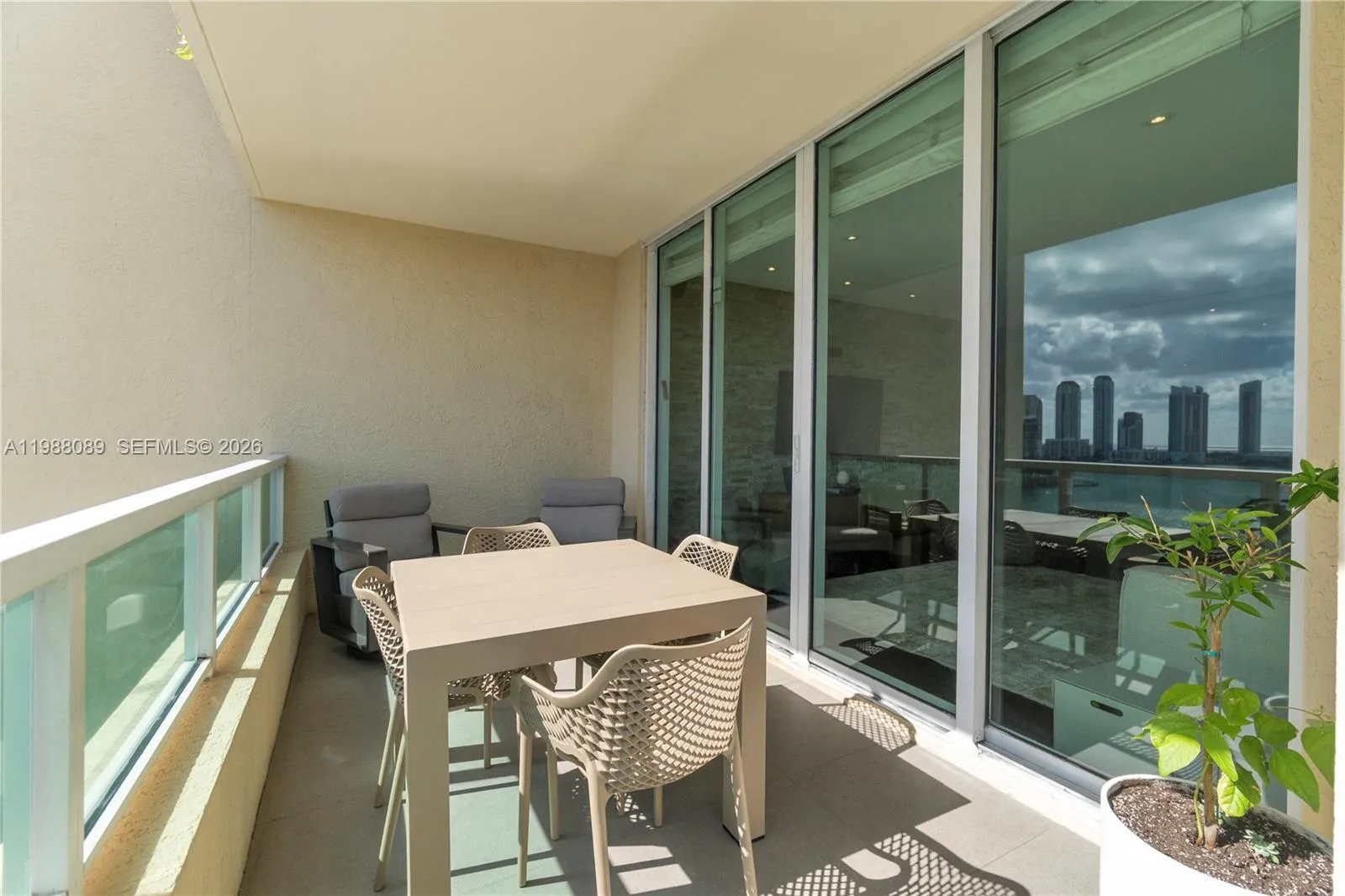 3340 NE 190th St # 1305, Aventura FL 33180