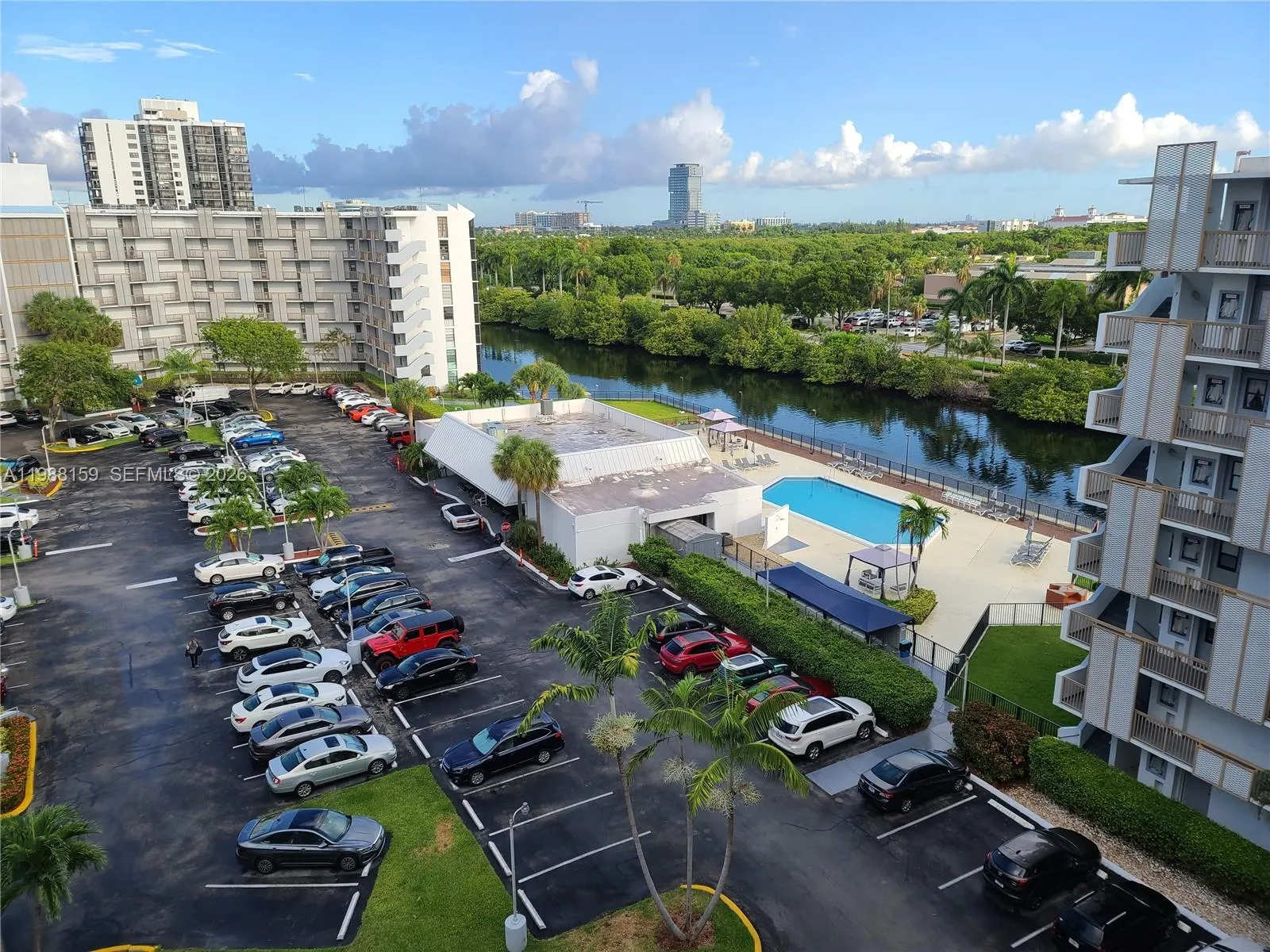 3475 N Country Club Dr # 202, Aventura FL 33180
