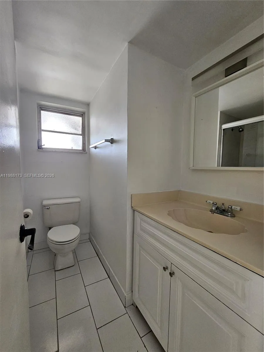 840 NW 87th Ave # 406, Miami FL 33172