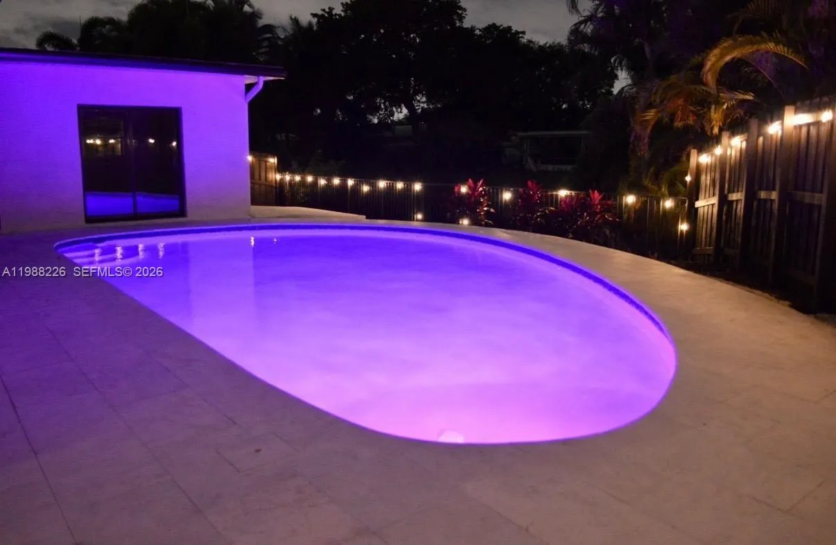 3699 NW 17 way, Oakland Park FL 33309