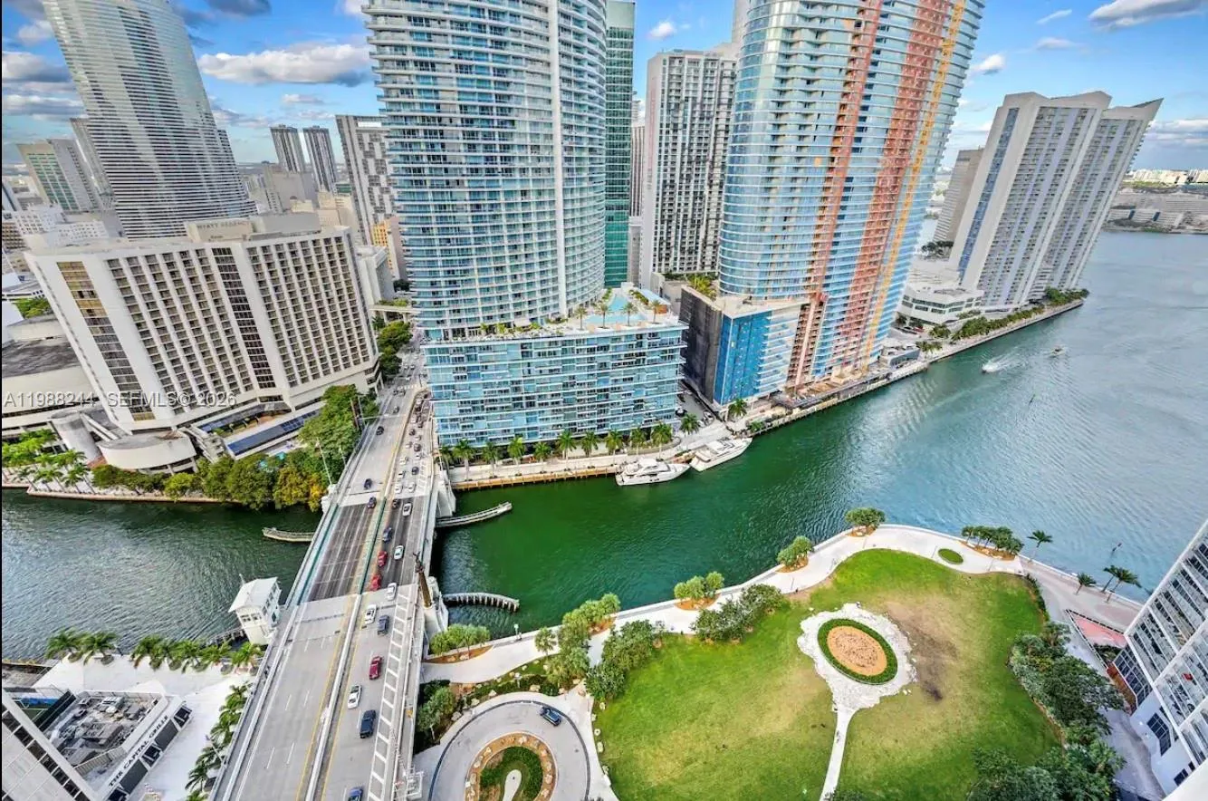 485 Brickell Ave # 3203, Miami FL 33131