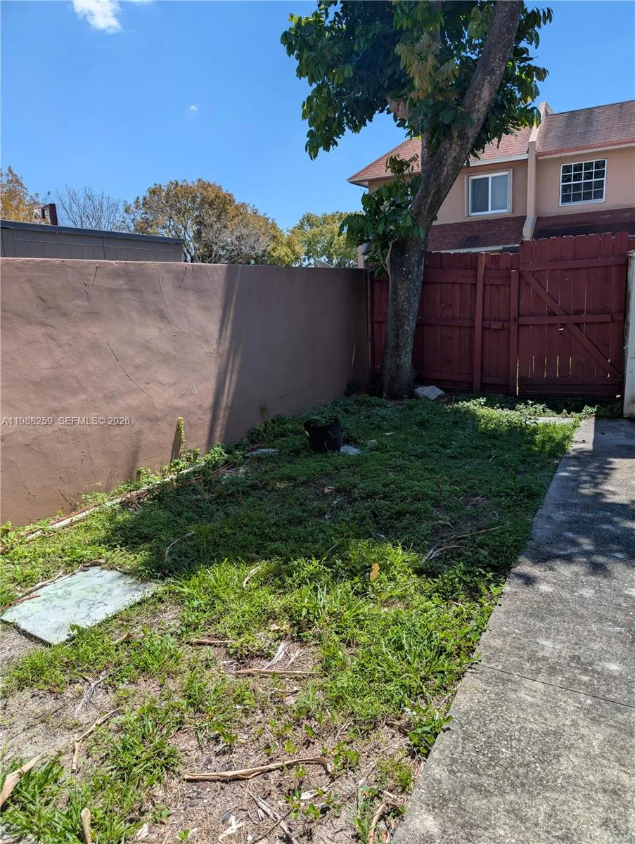 2758 NW 197th Ter, Miami Gardens FL 33056