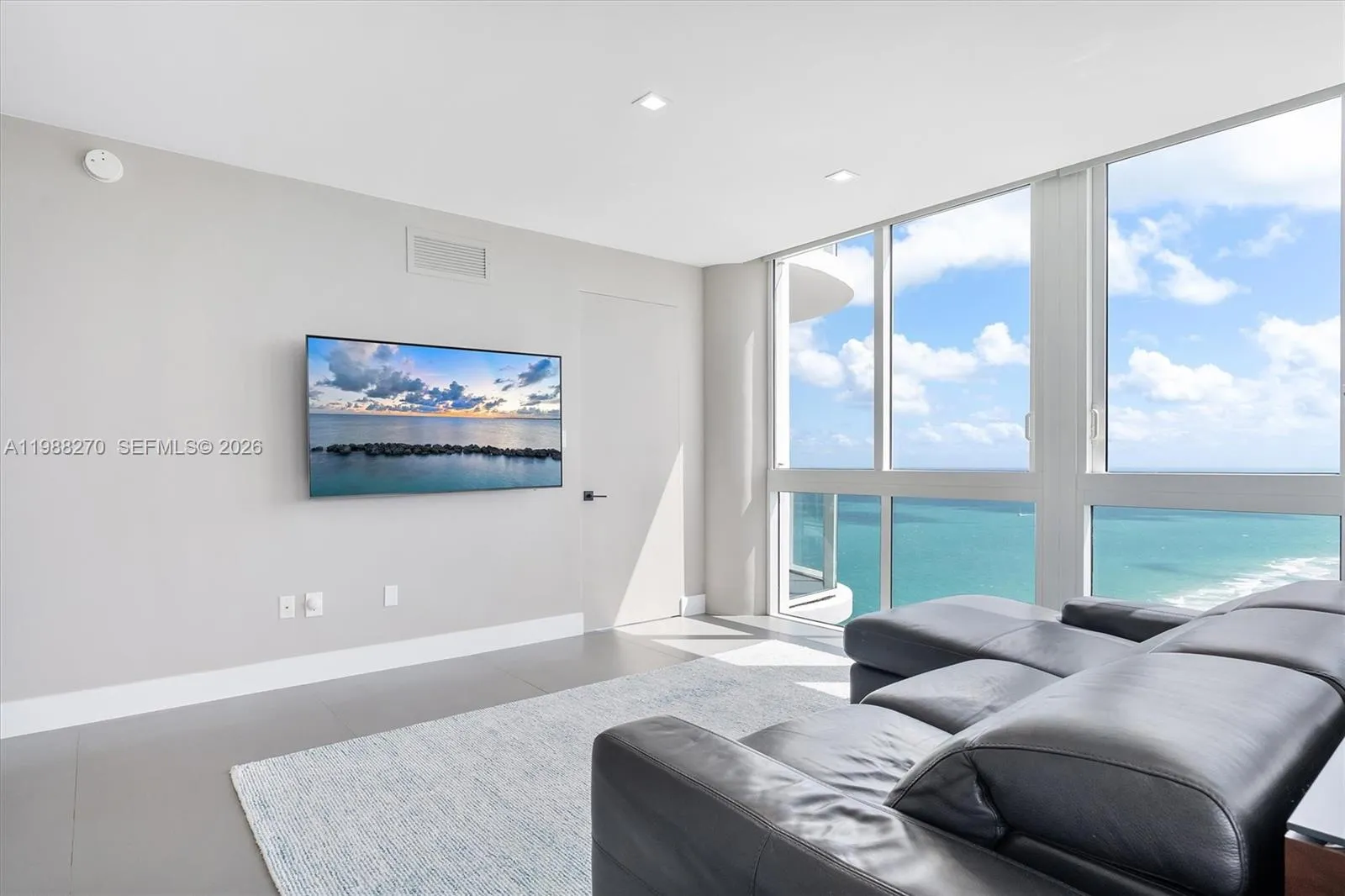 6365 Collins Ave # 4307, Miami Beach FL 33141