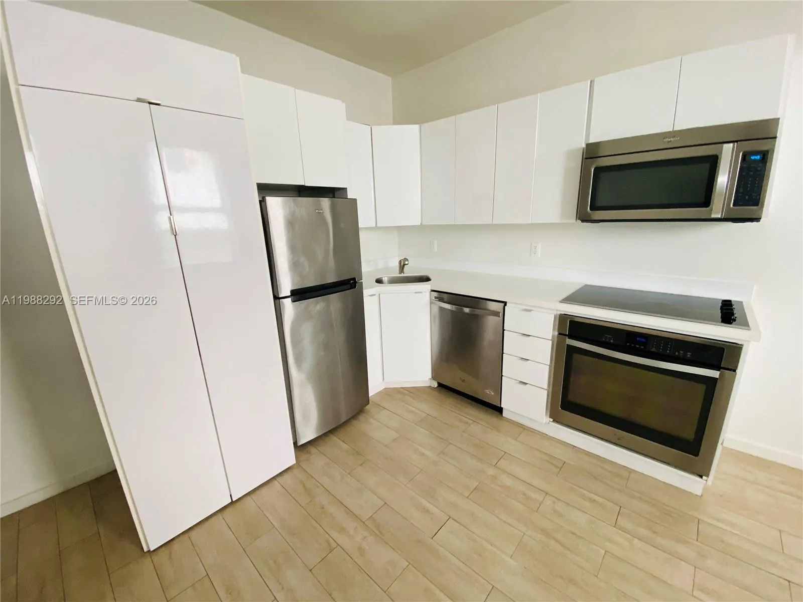 1611 Meridian Ave # 305, Miami Beach FL 33139