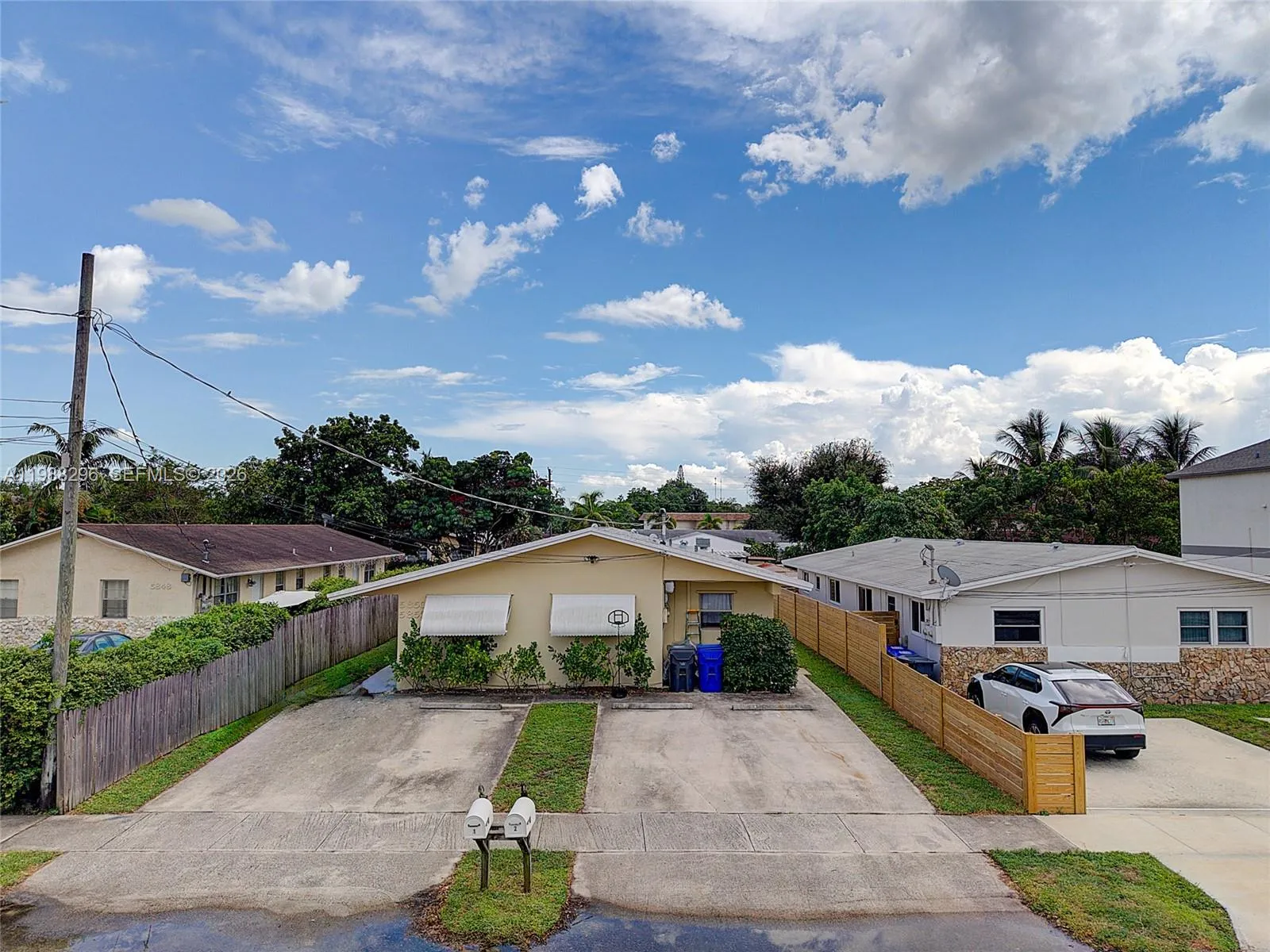 for sale at 5850 Lincoln St, Hollywood FL 33021