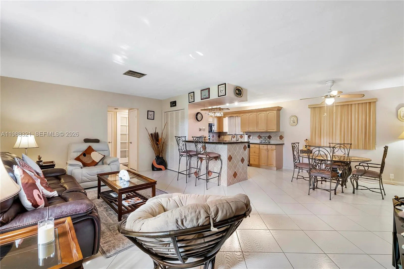 2 bedroom 2 bath for sale at 2303 Polk St # 108, Hollywood FL 33020