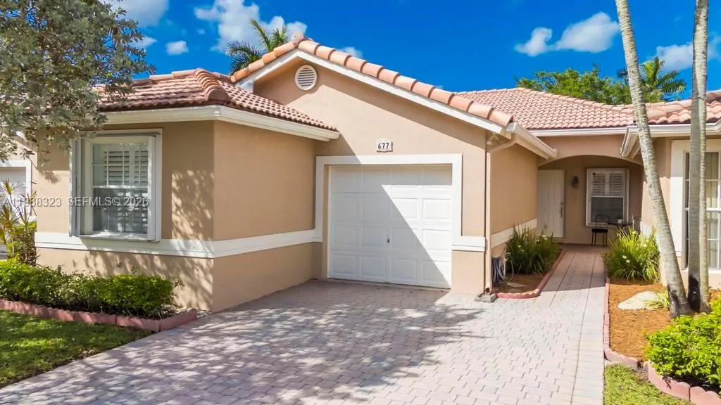 677 NW 129th Way, Pembroke Pines FL 33028