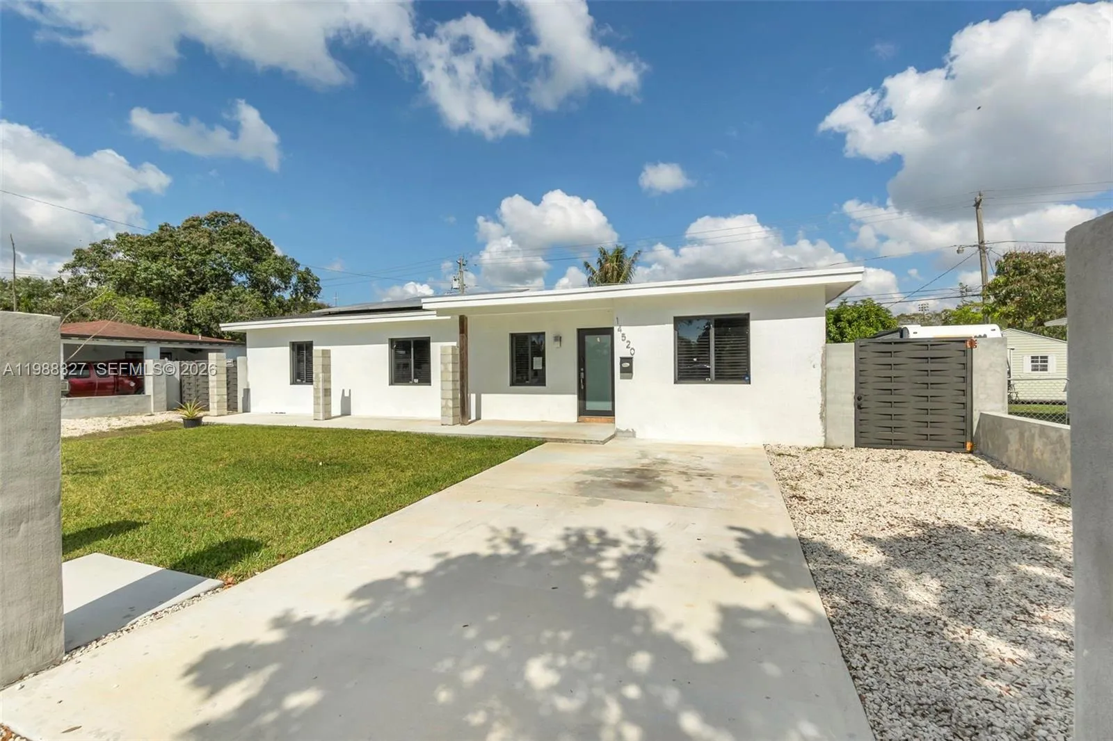 4 bedroom 2 bath for sale at 14520 Carver Dr, Miami FL 33176