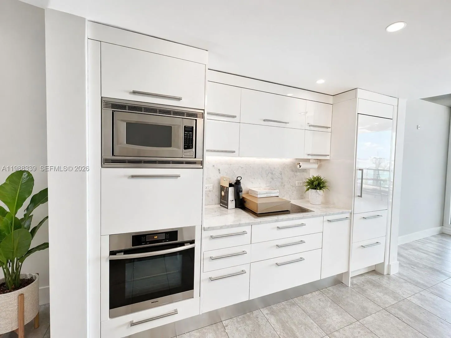 900 Biscayne Blvd # 1704, Miami FL 33132