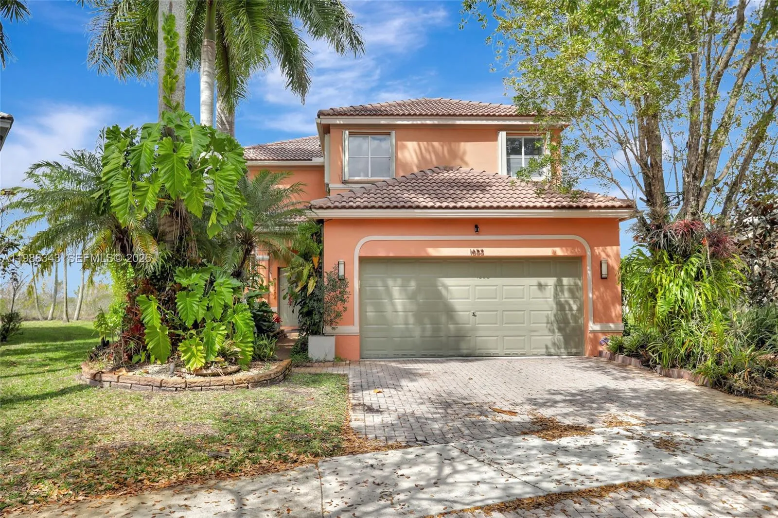 5 bedroom 3 bath for sale at 1653 Winterberry Ln, Weston FL 33327