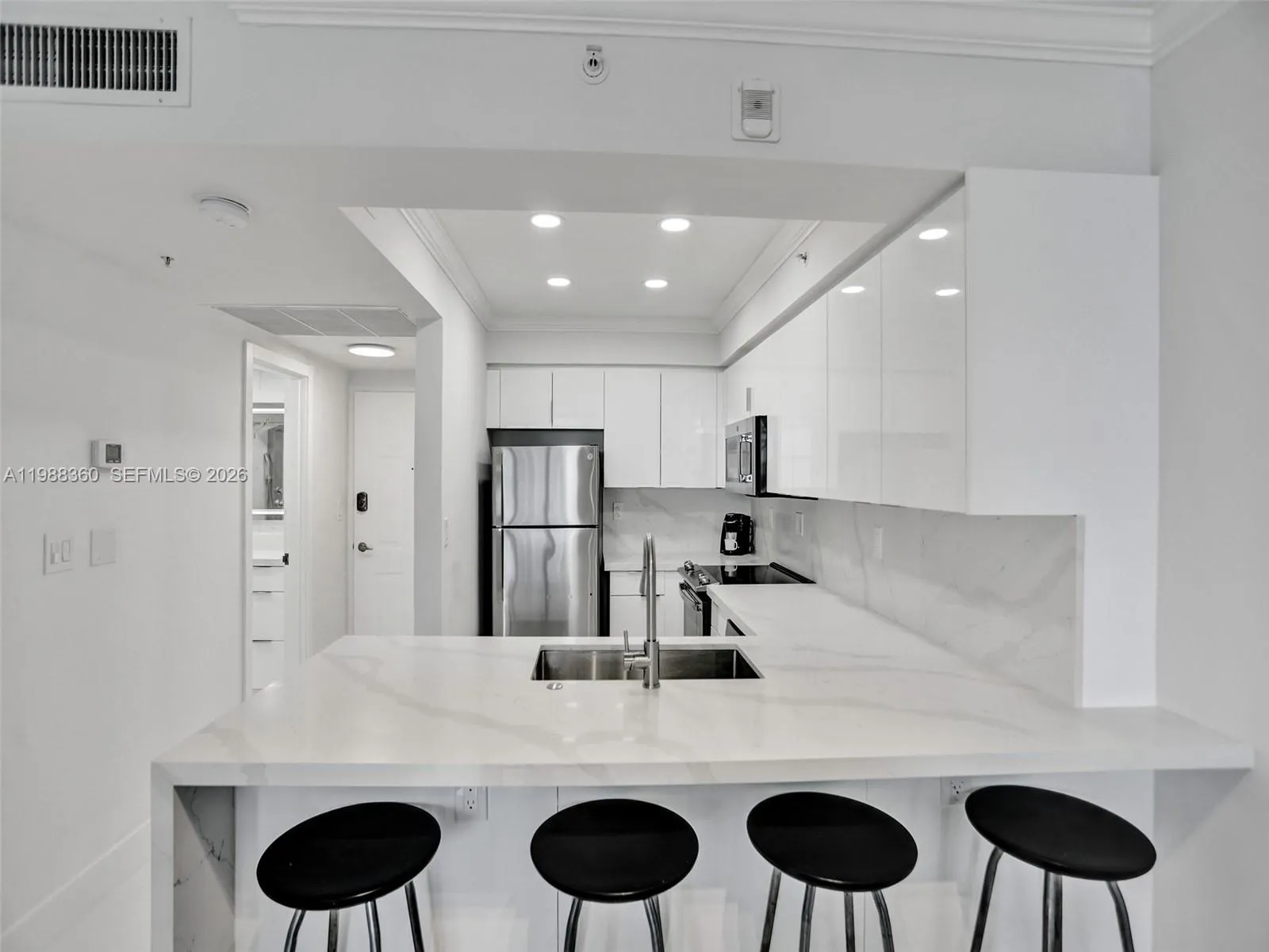 2501 S Ocean Dr, Hollywood FL 33019