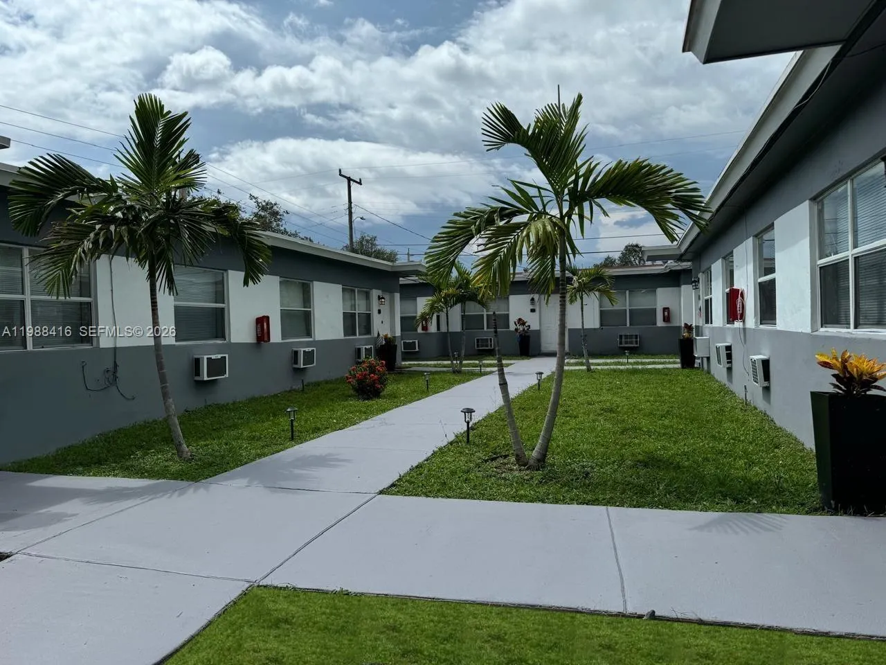 2300 Douglas St # 5, Hollywood FL 33020