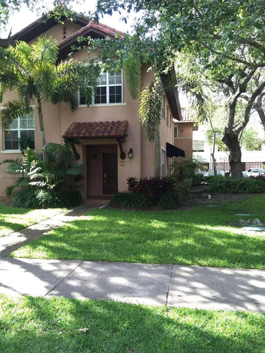 2 bedroom 2 bath for rent at 481 Menendez Ave # 9, Coral Gables FL 33146