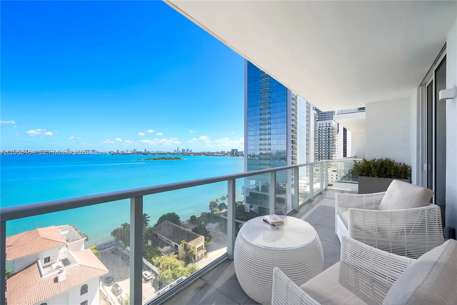 2 bedroom 2 bath for sale at 601 NE 27th St # 1507, Miami FL 33137