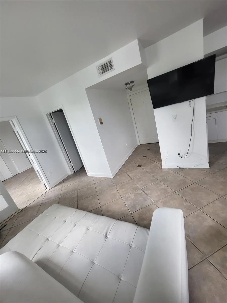 1008 Jefferson Ave # 303, Miami Beach FL 33139