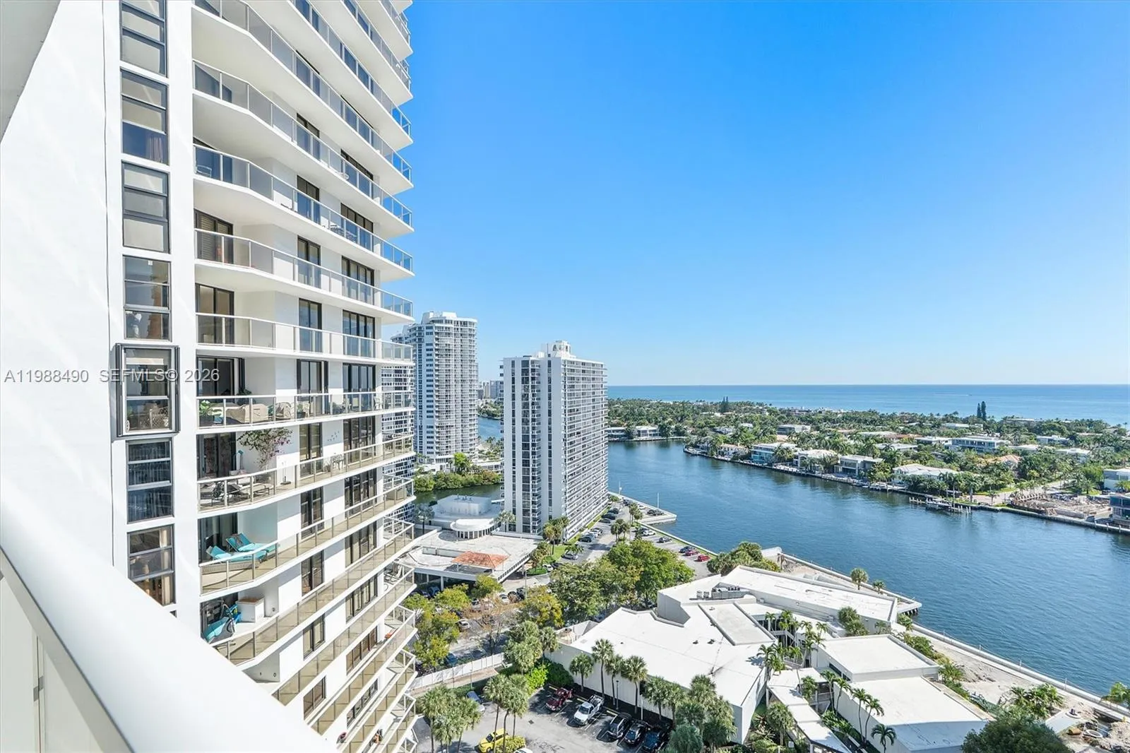 20281 E Country Cub Drive # 1712, Aventura FL 33180